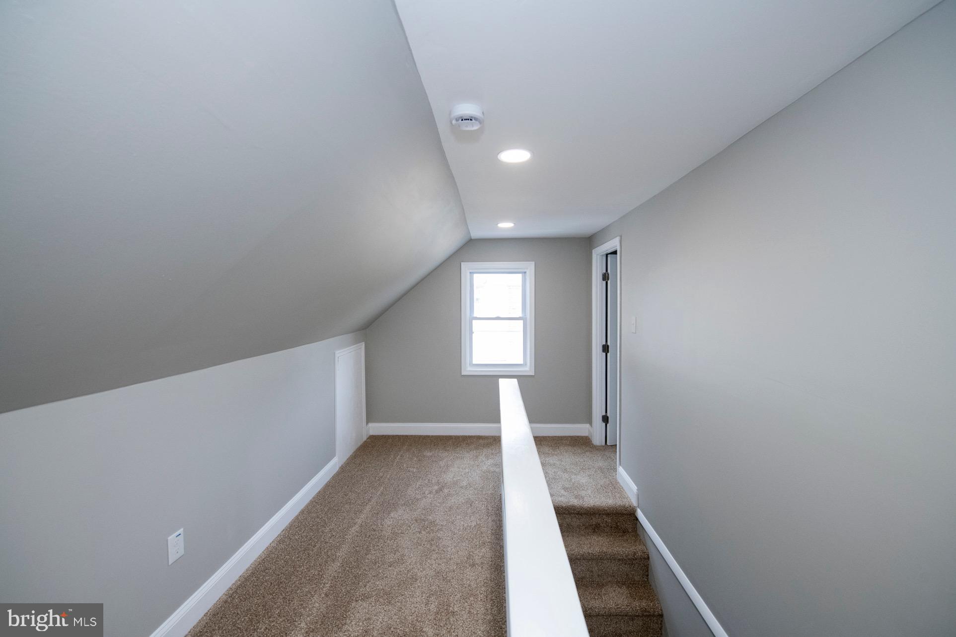 510 Bonsall Road Ridley Park, PA 19078 - Photo 46 of 53 2nd fl hall