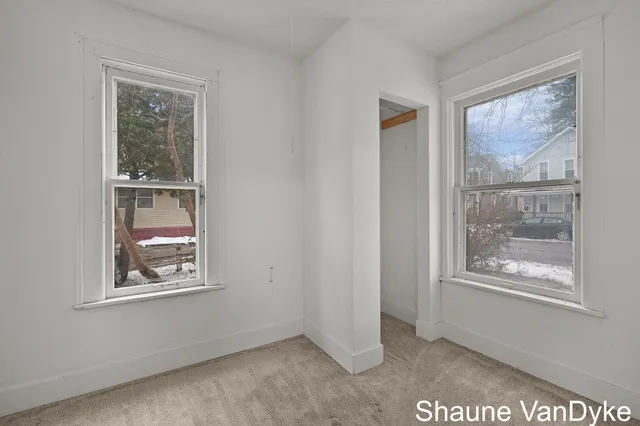 $315,000 | 1537 Broadway Avenue Northwest, Grand Rapids, MI 49504