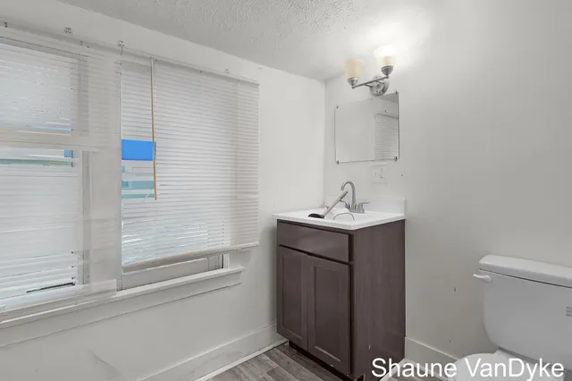 $315,000 | 1537 Broadway Avenue Northwest, Grand Rapids, MI 49504