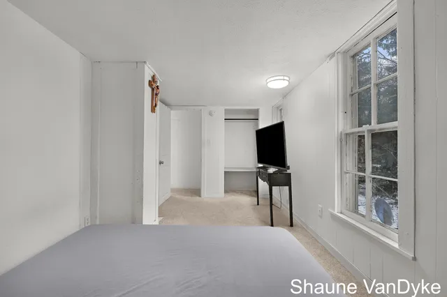 $315,000 | 1537 Broadway Avenue Northwest, Grand Rapids, MI 49504