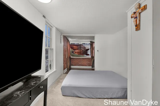 $315,000 | 1537 Broadway Avenue Northwest, Grand Rapids, MI 49504