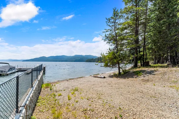 $449,999 | 118 Timber Lane, Nordman, ID 83848