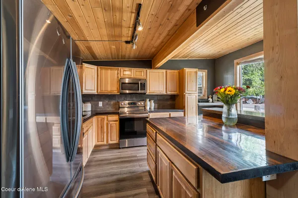 $449,999 | 118 Timber Lane, Nordman, ID 83848