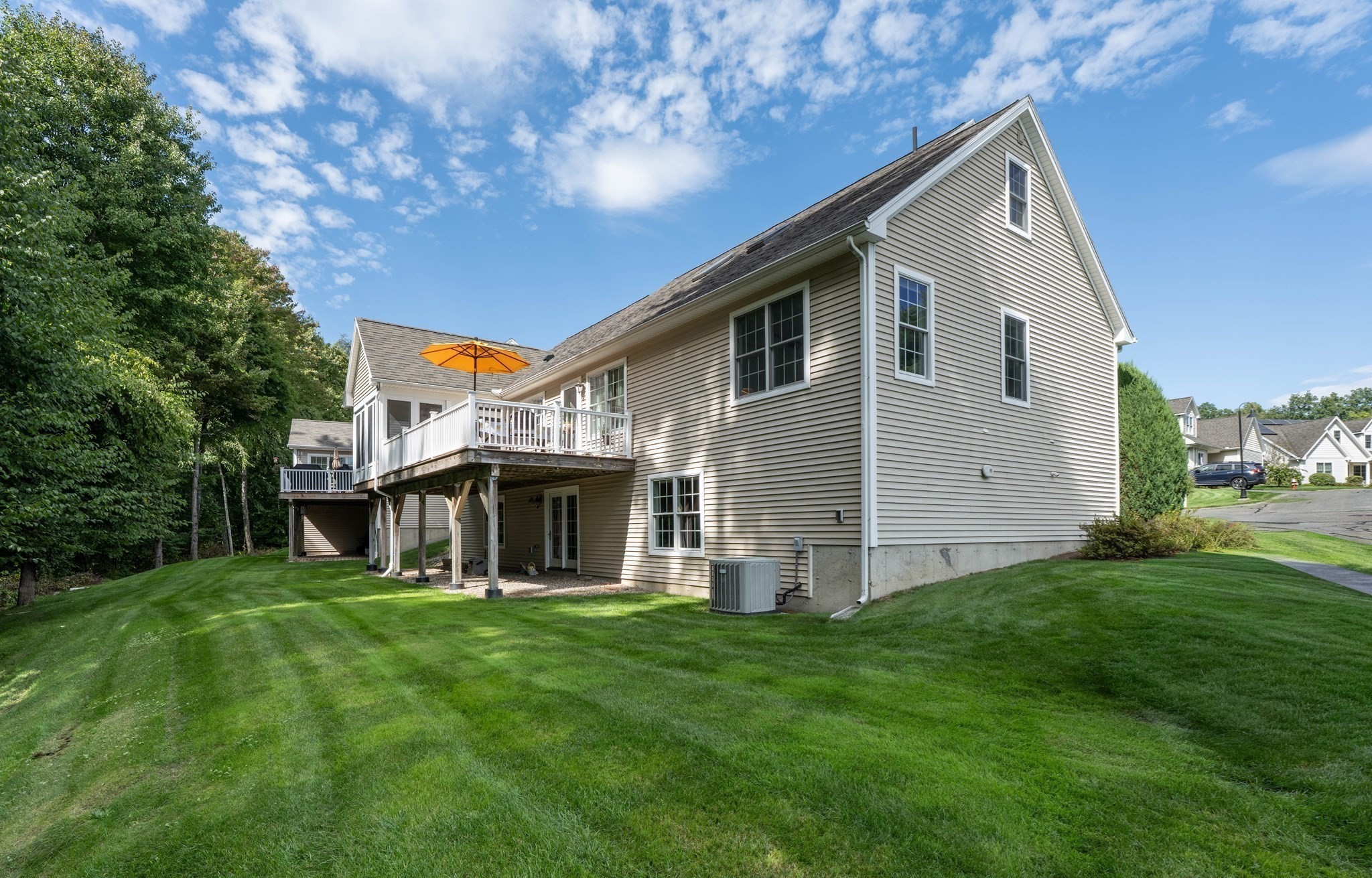 20 Bridge Road, Unit 31 Northampton, MA 01062 - Photo 6 of 38 Gallery Image 6