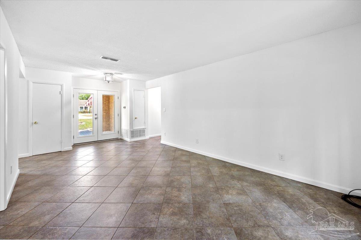 115 Bear Drive Gulf Breeze, FL 32561 - Photo 6 of 40 a view of an empty room
