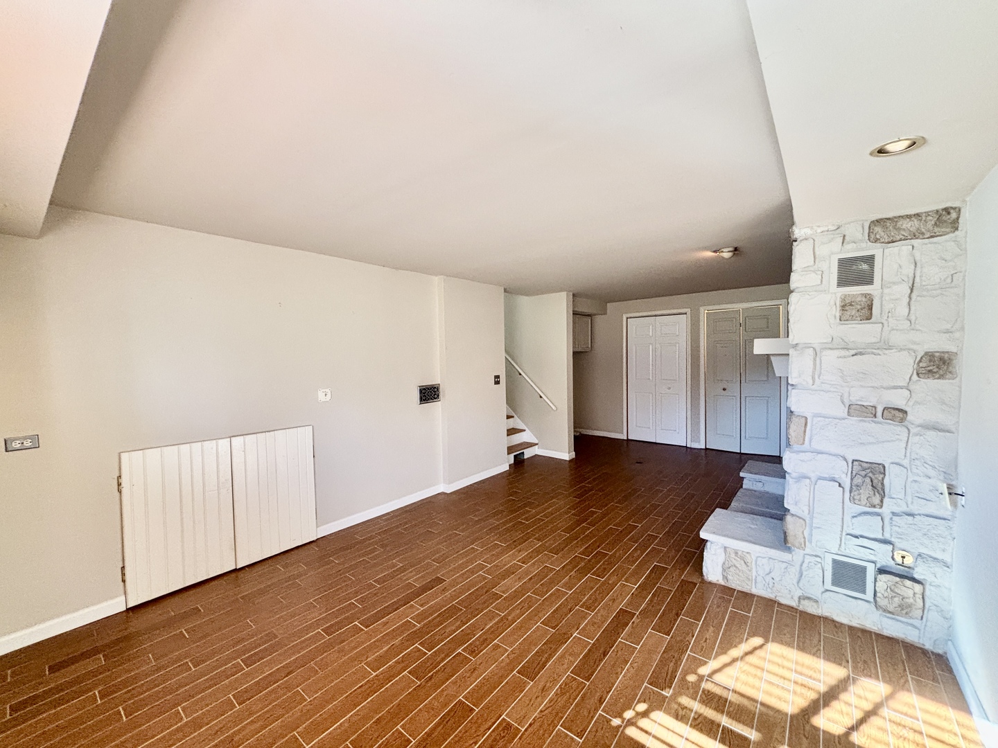 758 Maple Avenue Lisle, IL 60532 - Photo 14 of 31 a view of livingroom with furniture and wooden floor