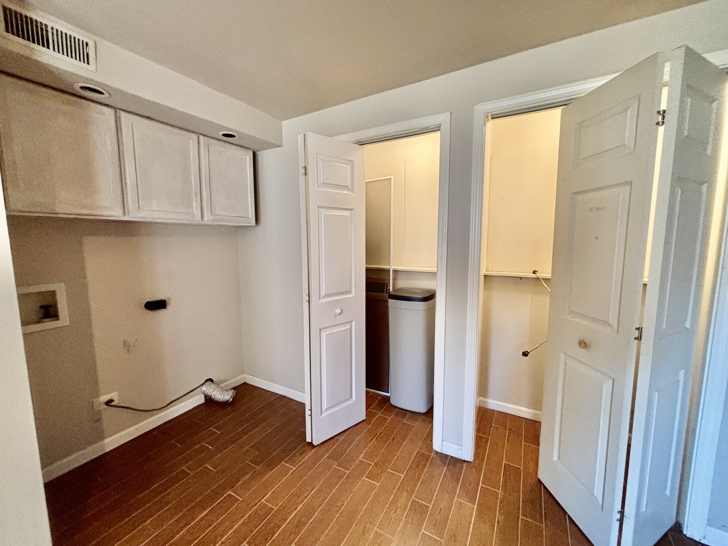 758 Maple Avenue Lisle, IL 60532 - Photo 15 of 31 a view of empty room with wooden floor and window