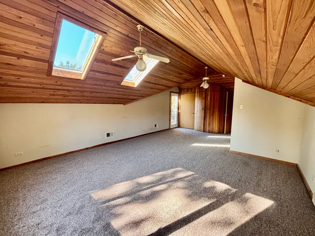 $400,000 | 758 Maple Avenue, Lisle, IL 60532