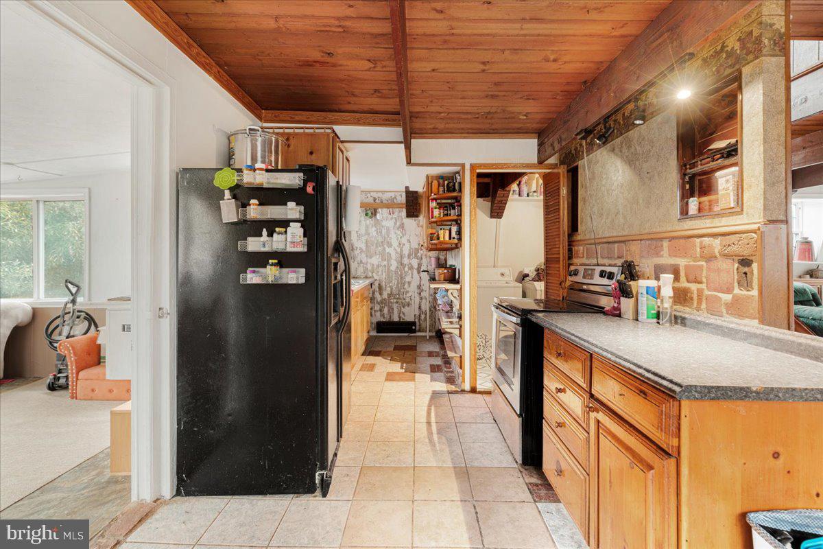 297 Deer Run Road Gore, VA 22637 - Photo 7 of 23 Charming kitchen with rustic appeal.