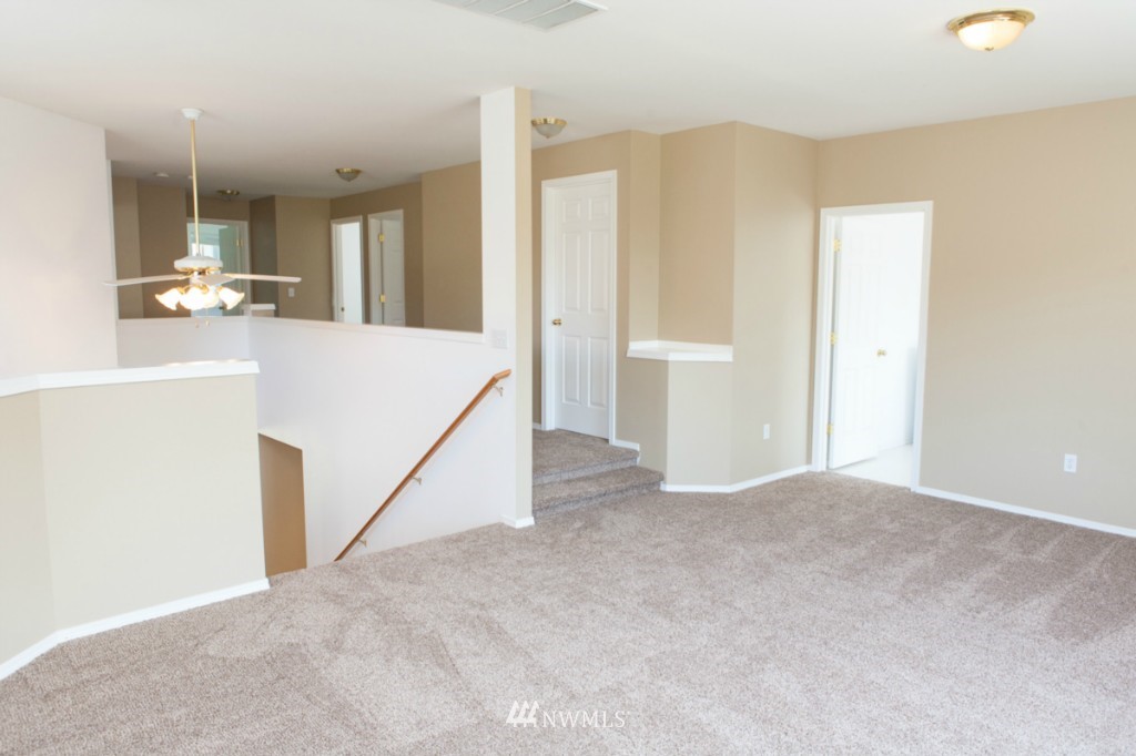 18340 160th Place Southeast Renton, WA 98058 - Photo 14 of 23 Gallery Image 14