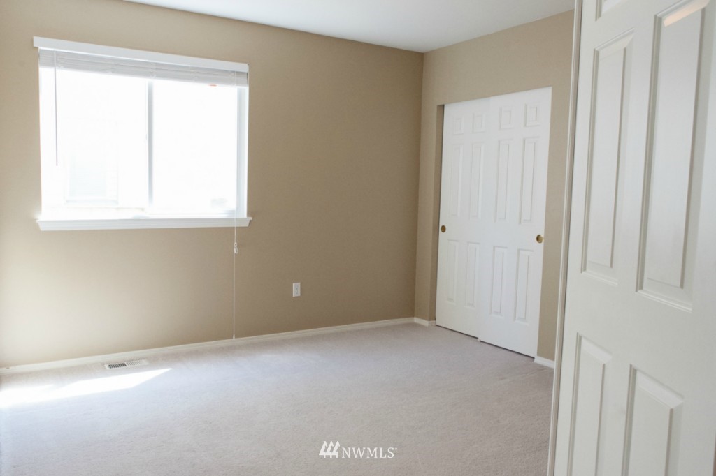 18340 160th Place Southeast Renton, WA 98058 - Photo 10 of 23 Gallery Image 10