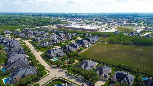 $789,000 | 2203 Draycutt Drive, Katy, TX 77494