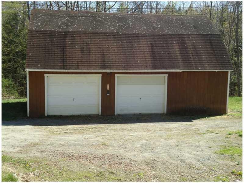 106 Town Farm Road Oakland, ME 04963 - Photo 22 of 24 Parking Lot/Garage.