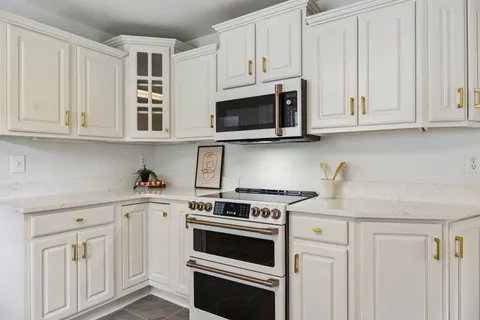 $700,000 | 422 Figuers Drive, Franklin, TN 37064