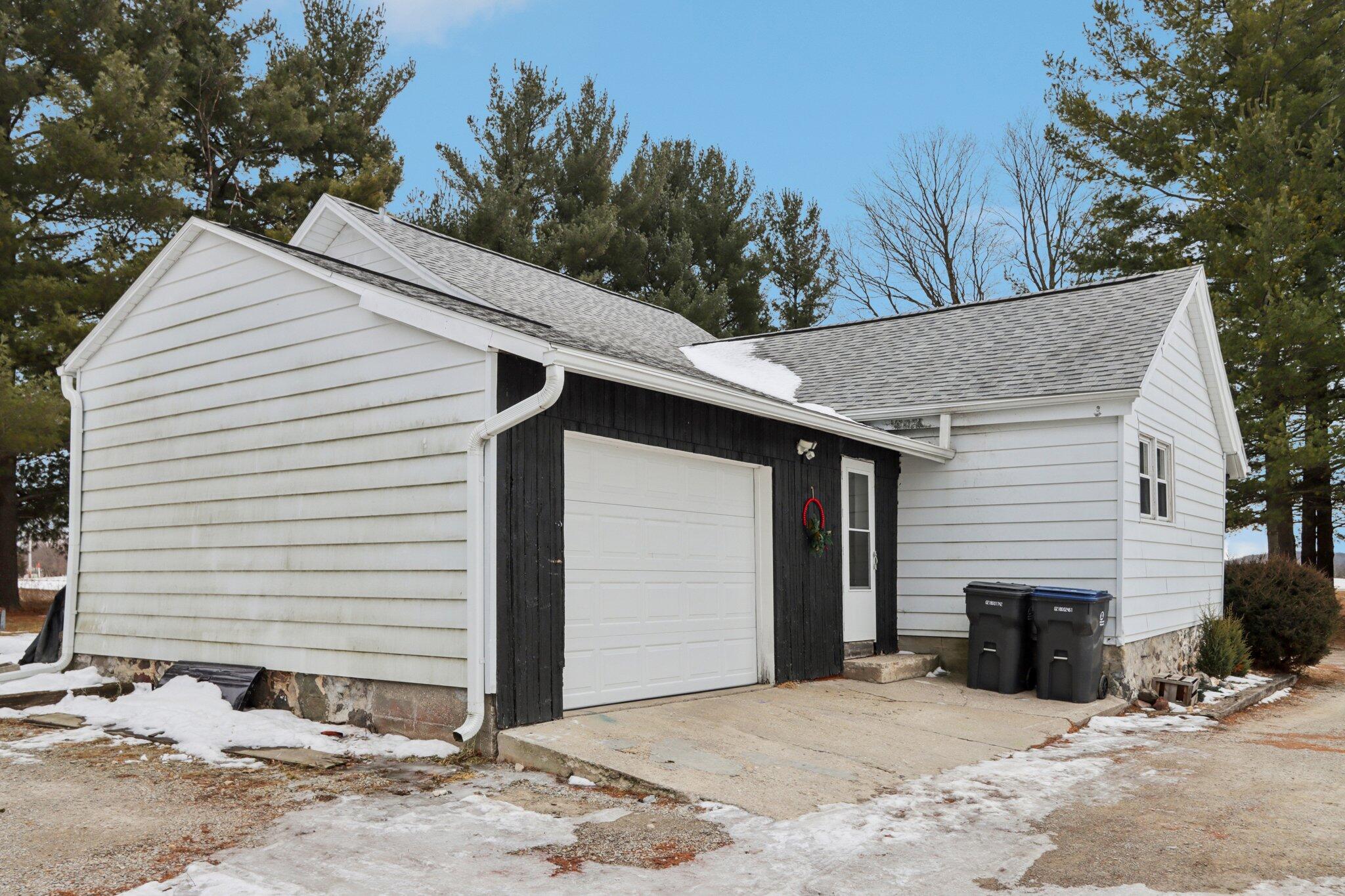 W5608 French Road Milford, WI 53038 - Photo 36 of 57 37-web-or-mls-W5608 French Rd-S1302-037