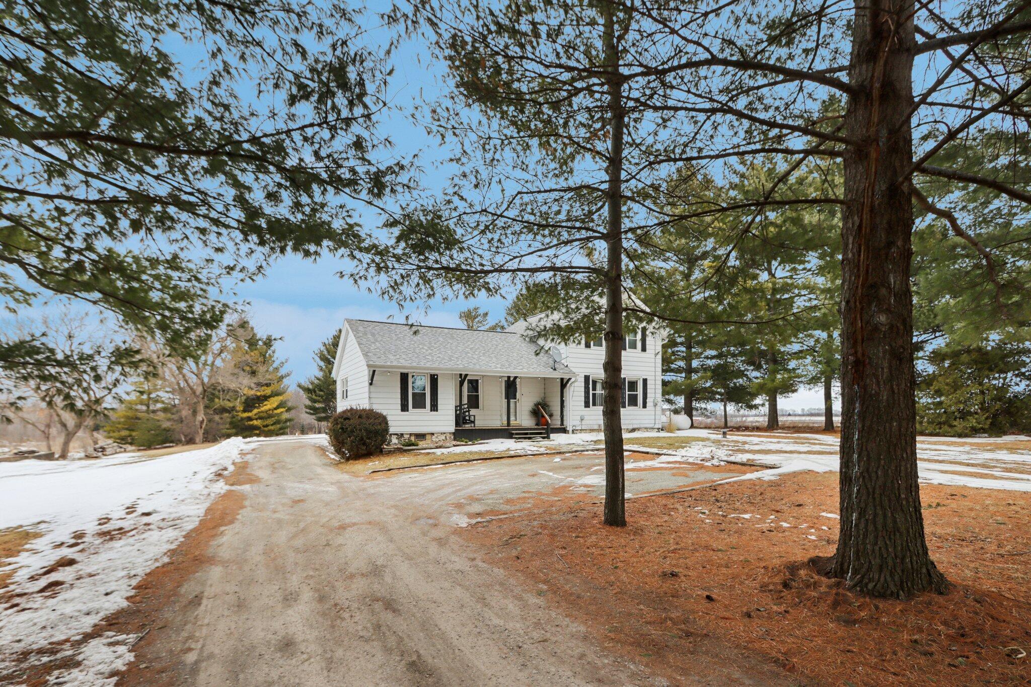 W5608 French Road Milford, WI 53038 - Photo 38 of 57 40-web-or-mls-W5608 French Rd-S1302-038