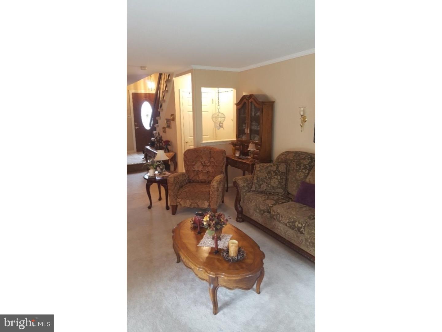 30 Geraldine Road Hightstown, NJ 08520 - Photo 3 of 24 Living Room