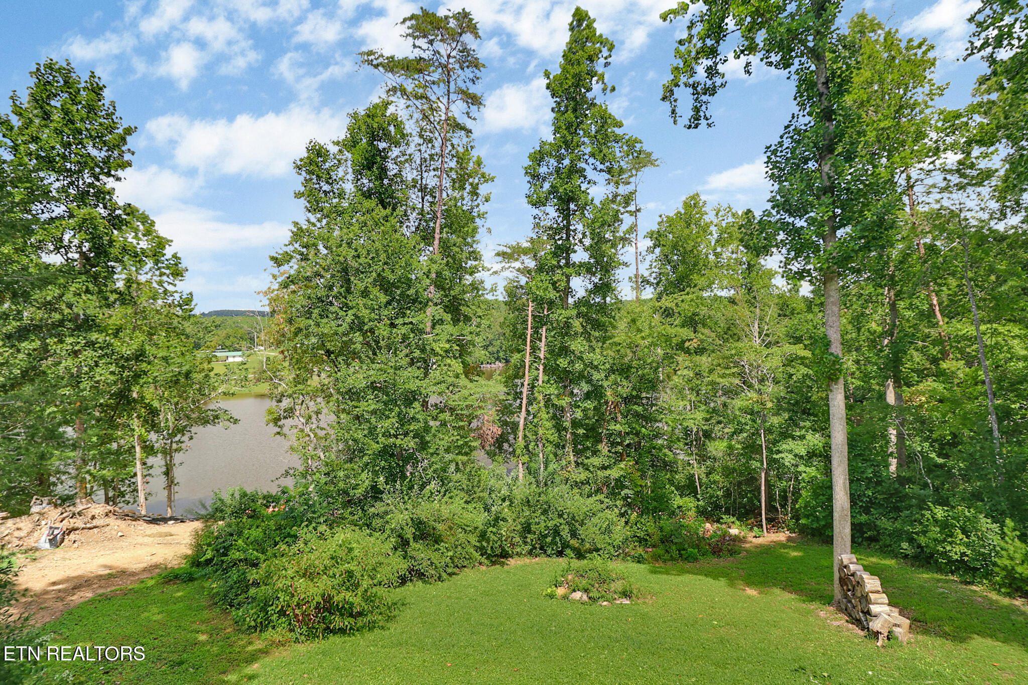 528 Siever Road Crossville, TN 38572 - Photo 5 of 25 lakeview