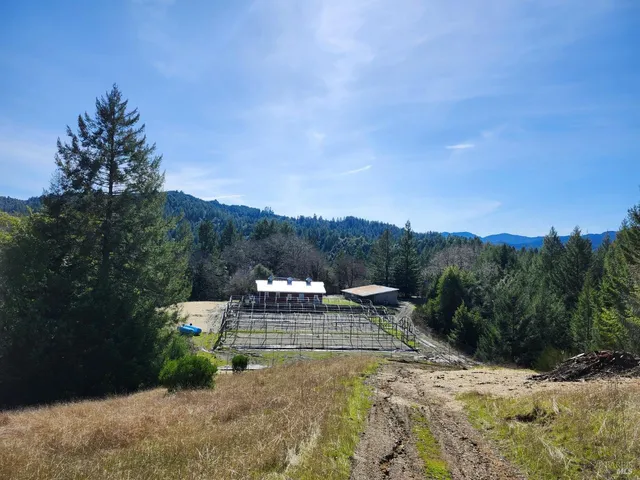 $349,000 | 1075 Dutyville Road, Garberville, CA 95542