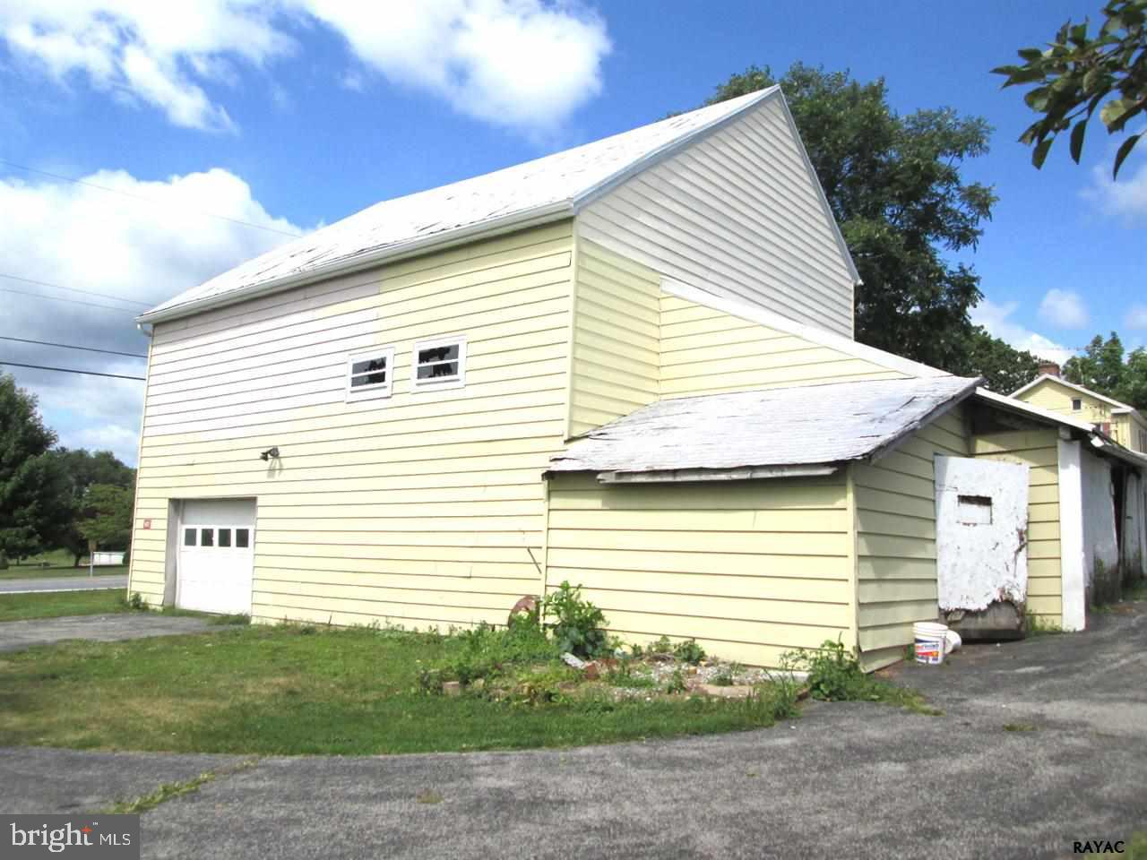 310 Big Mt Road Thomasville, PA 17364 - Photo 3 of 16 Gallery Image 3