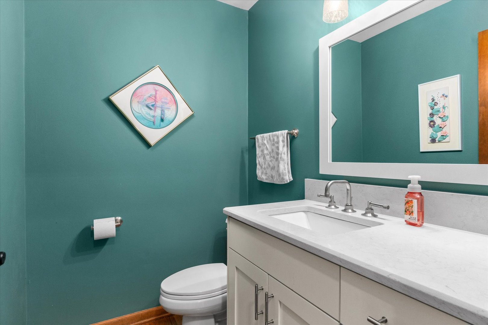 1308 Hamlet Road Naperville, IL 60564 - Photo 12 of 48 Gallery Image 12