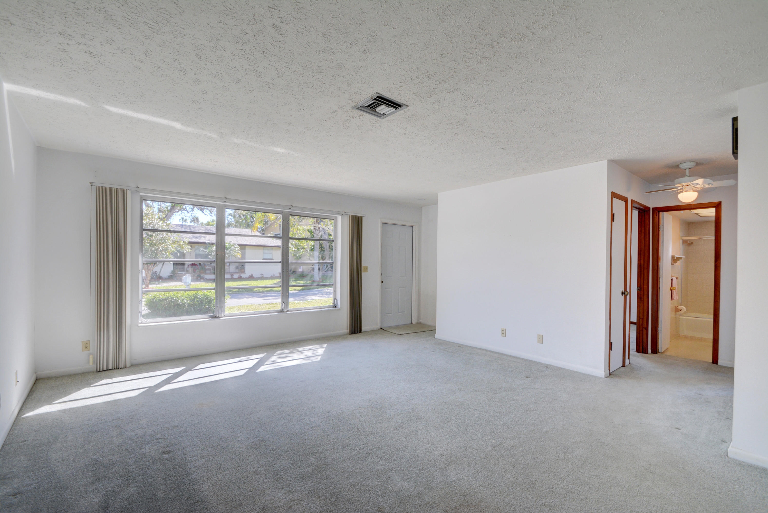 785 Southwest Salerno Road Stuart, FL 34997 - Photo 18 of 51 Living room
