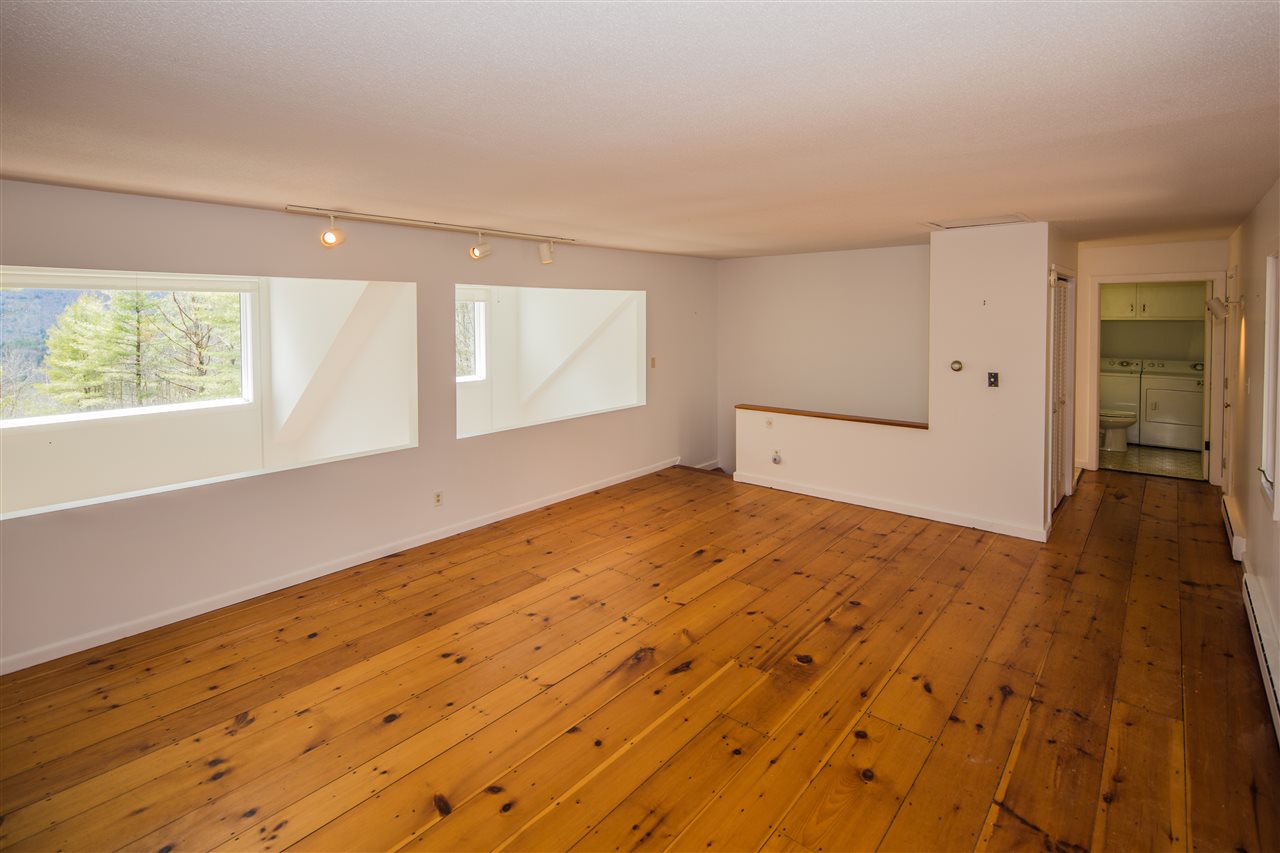 100 Great Hawk Road Rochester, VT 05767 - Photo 6 of 31