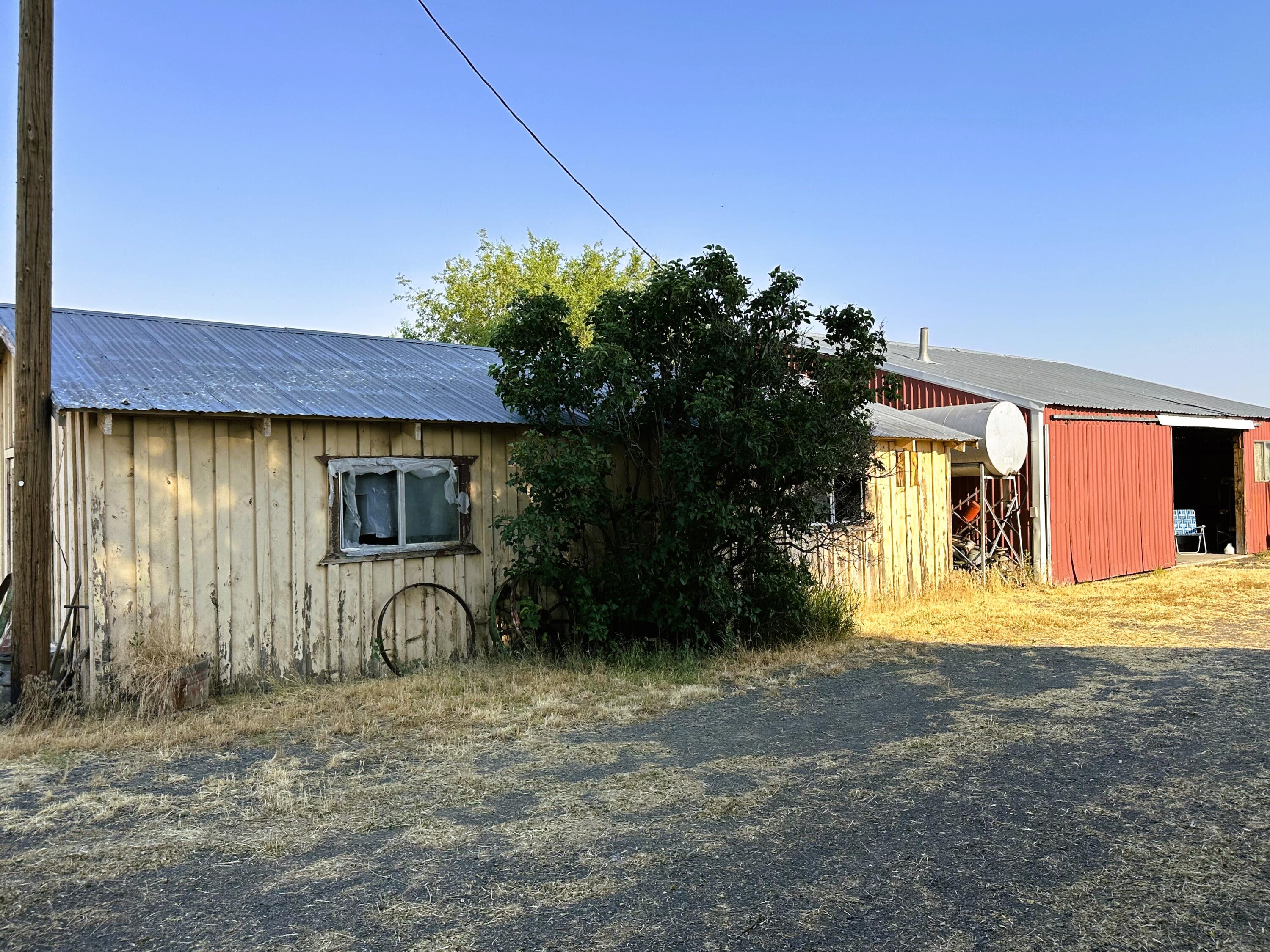 29828 Micka Road Malin, OR 97632 - Photo 17 of 53 IMG_0234