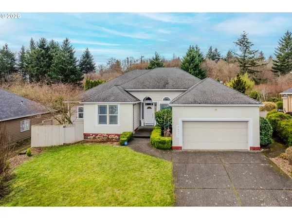 $530,000 | 16442 Southeast High Meadow Loop, Portland, OR 97236