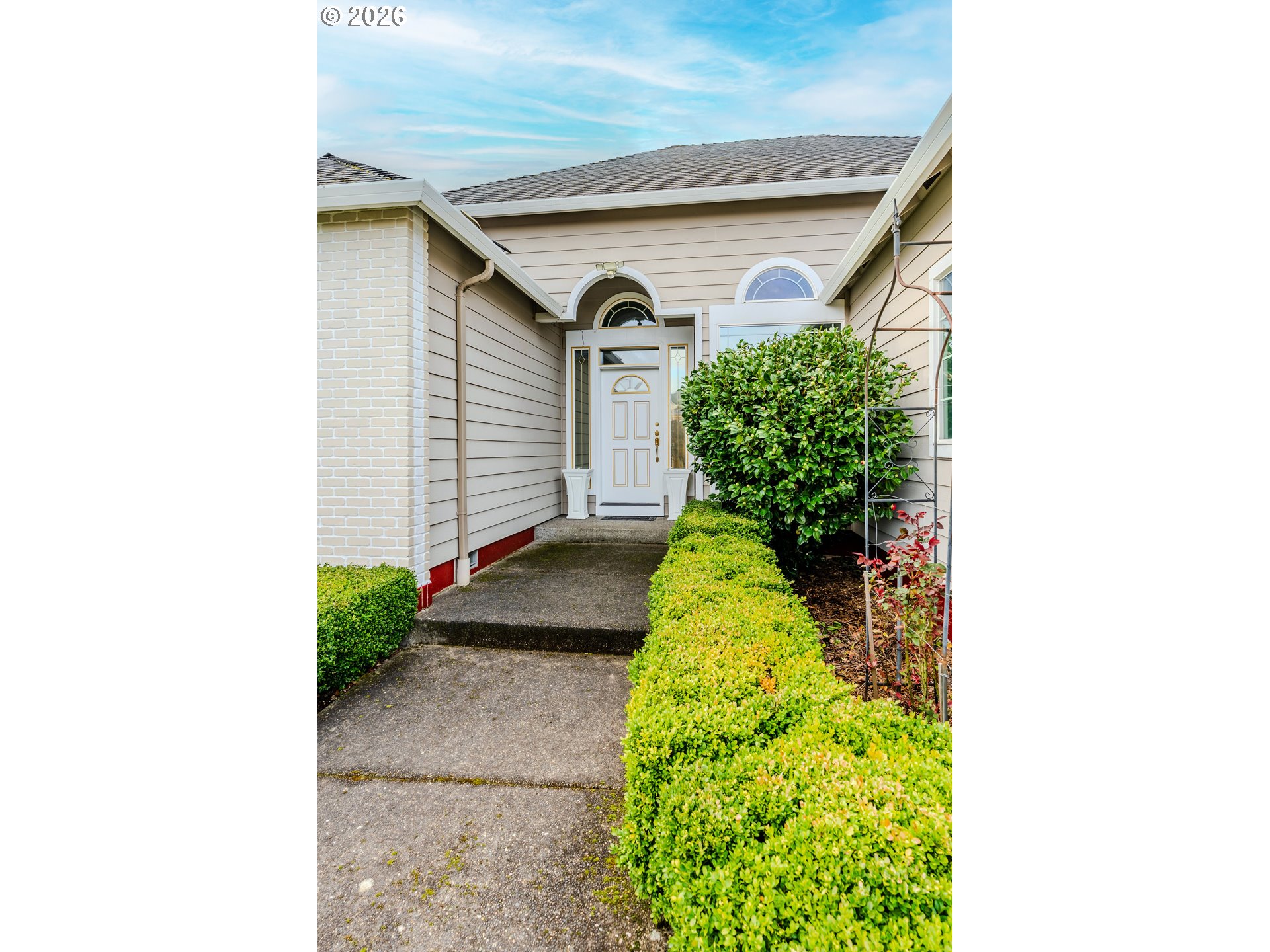 16442 Southeast High Meadow Loop Portland, OR 97236 - Photo 11 of 48