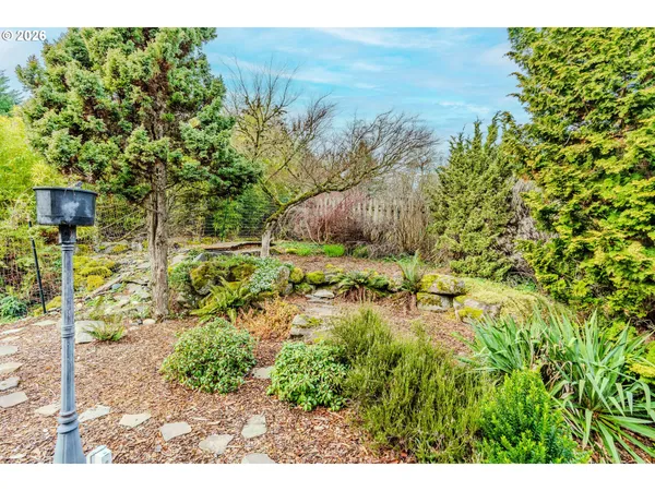 $530,000 | 16442 Southeast High Meadow Loop, Portland, OR 97236