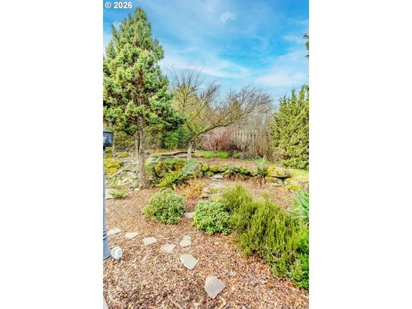 $530,000 | 16442 Southeast High Meadow Loop, Portland, OR 97236