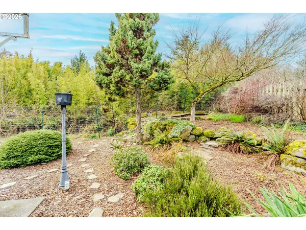$530,000 | 16442 Southeast High Meadow Loop, Portland, OR 97236