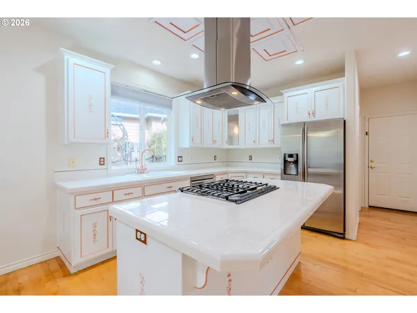 $530,000 | 16442 Southeast High Meadow Loop, Portland, OR 97236