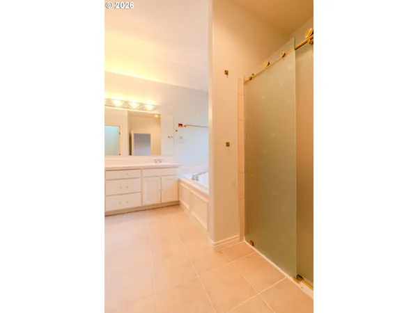 $530,000 | 16442 Southeast High Meadow Loop, Portland, OR 97236