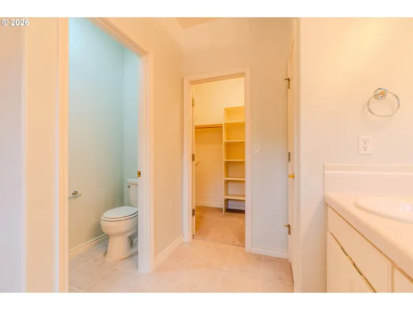 $530,000 | 16442 Southeast High Meadow Loop, Portland, OR 97236