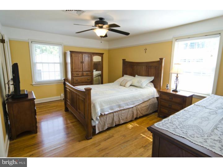 307 Cowpath Road Lansdale, PA 19446 - Photo 15 of 25 Master Bedroom