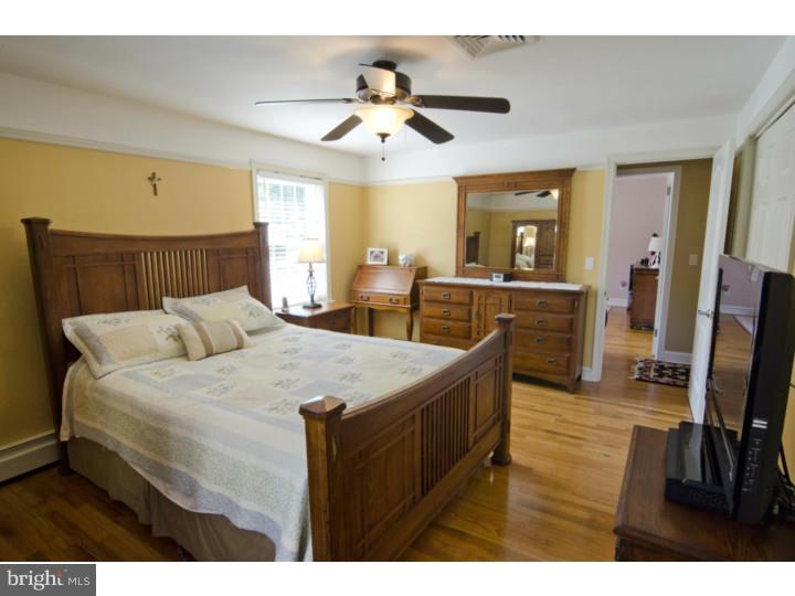 307 Cowpath Road Lansdale, PA 19446 - Photo 16 of 25 Master Bedroom