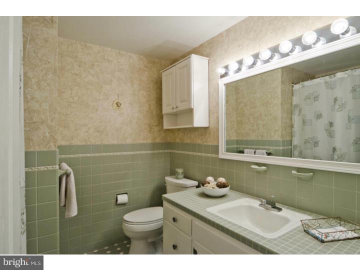 307 Cowpath Road Lansdale, PA 19446 - Photo 19 of 25 Bathroom