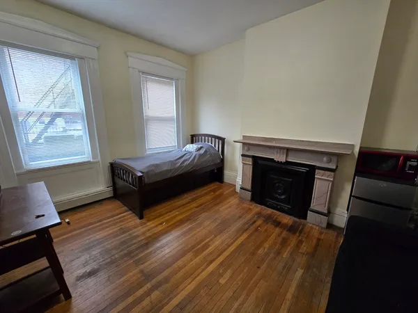 $1,250 | 6 Derne Street, Unit 6, Boston, MA 02114
