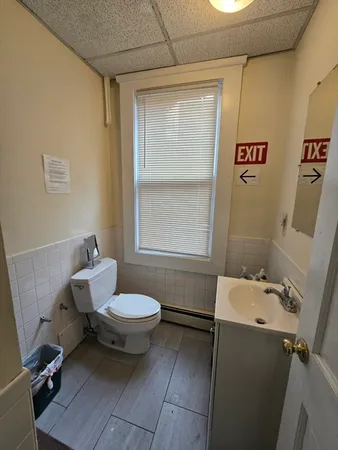 $1,250 | 6 Derne Street, Unit 6, Boston, MA 02114