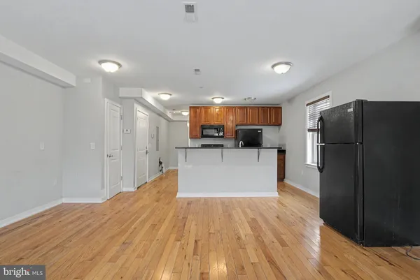 $3,810 | 1515 West Oxford Street, Unit 3, Philadelphia, PA 19121