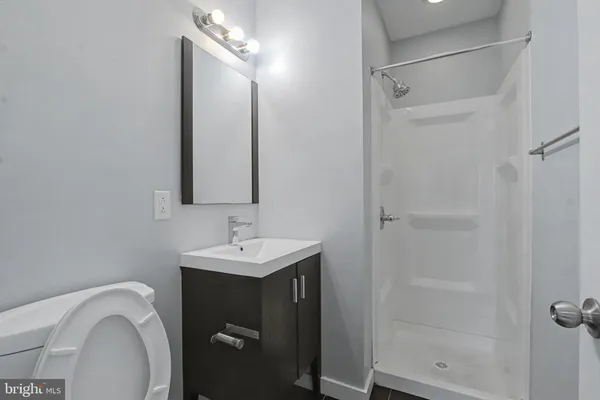 $3,810 | 1515 West Oxford Street, Unit 3, Philadelphia, PA 19121