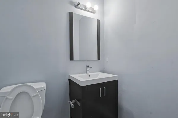 $3,810 | 1515 West Oxford Street, Unit 3, Philadelphia, PA 19121