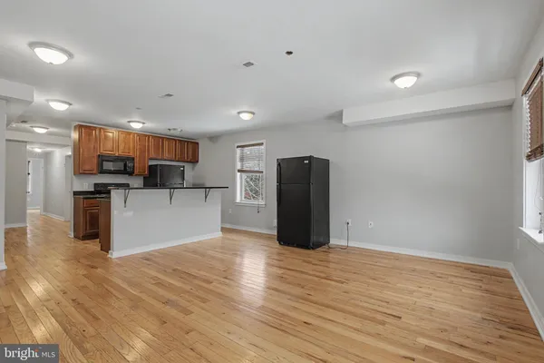 $3,810 | 1515 West Oxford Street, Unit 3, Philadelphia, PA 19121