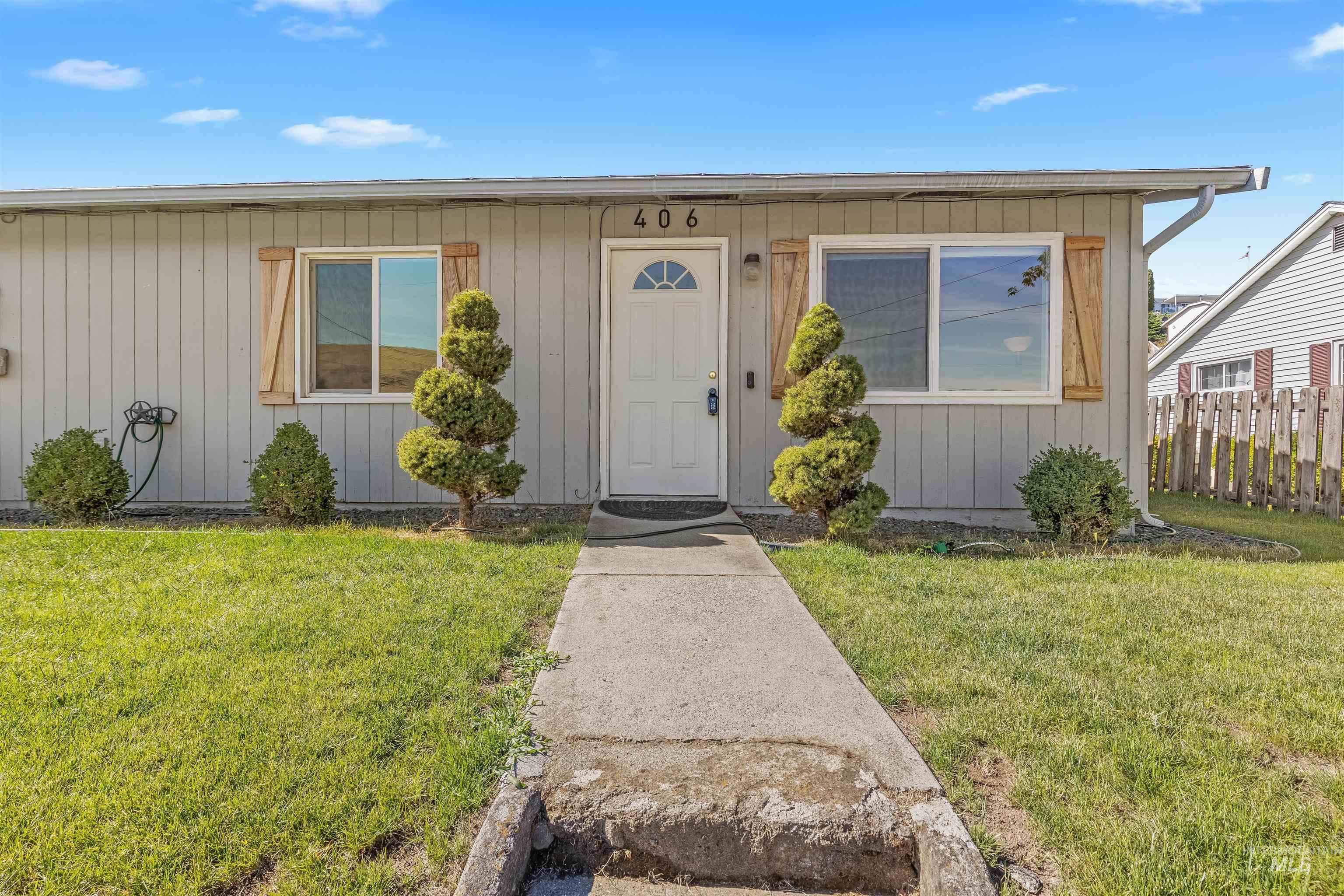 406 2nd Street Asotin, WA 99402 - Photo 3 of 17