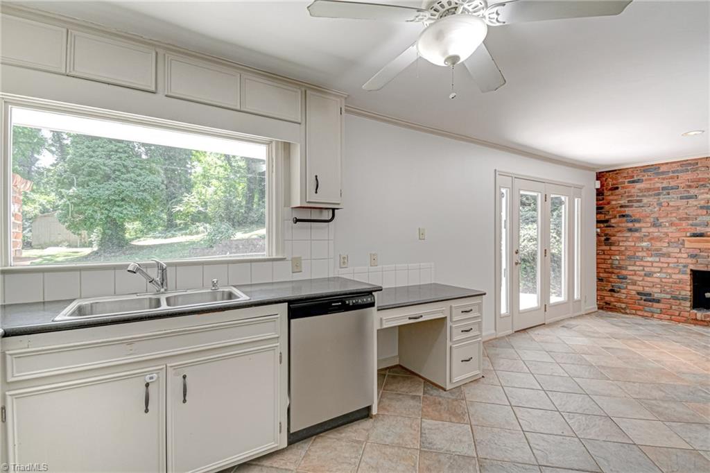1404 Reynolda Road Winston-Salem, NC 27104 - Photo 11 of 28 Gallery Image 11