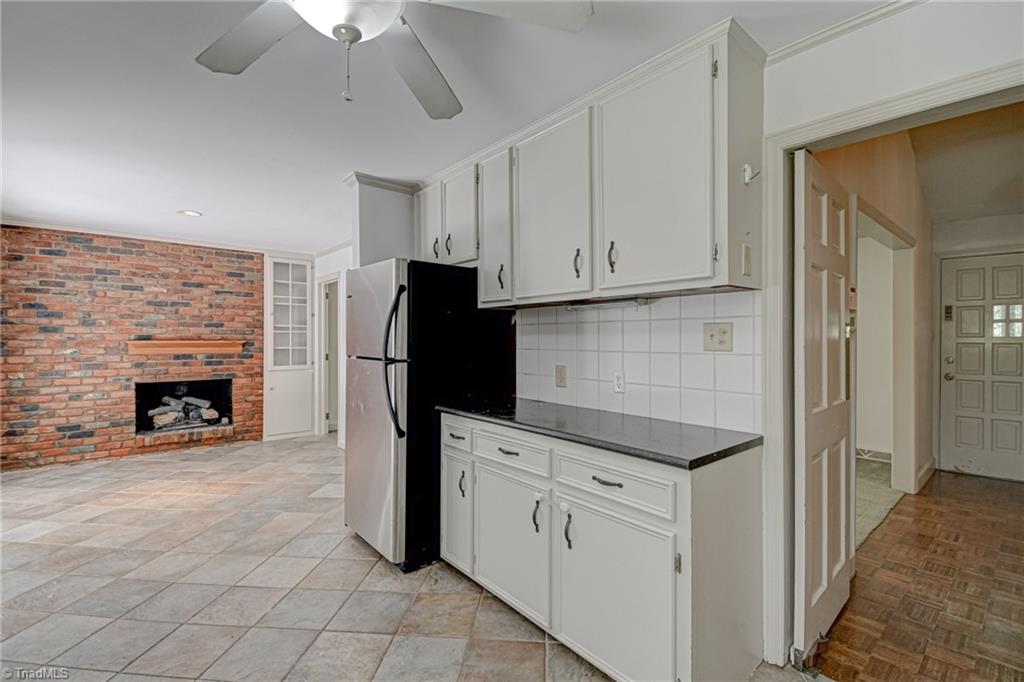 1404 Reynolda Road Winston-Salem, NC 27104 - Photo 12 of 28 Gallery Image 12