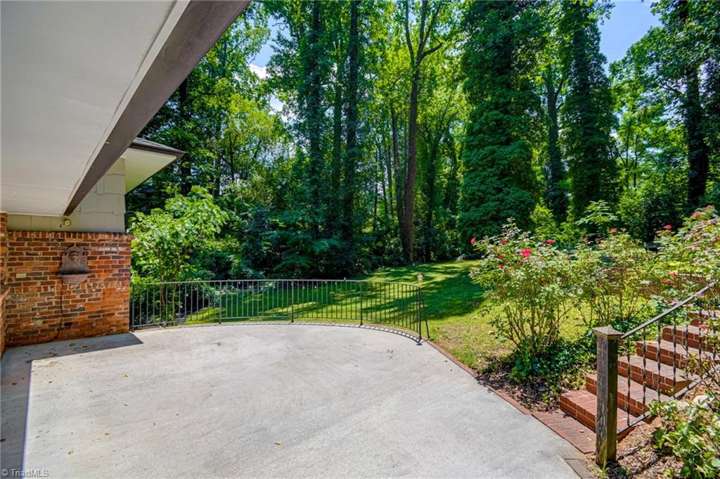 1404 Reynolda Road Winston-Salem, NC 27104 - Photo 22 of 28 Gallery Image 22