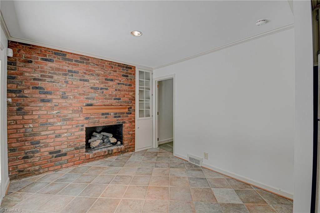 1404 Reynolda Road Winston-Salem, NC 27104 - Photo 8 of 28 Gallery Image 8